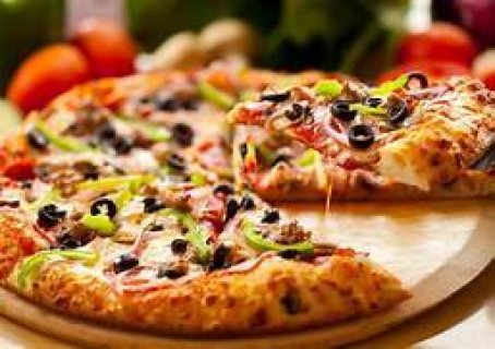شركة النخبة المغربية يتوفر لدينا معلمين فطائر وبيتزا تخصصهم البيتزا الايطالية 