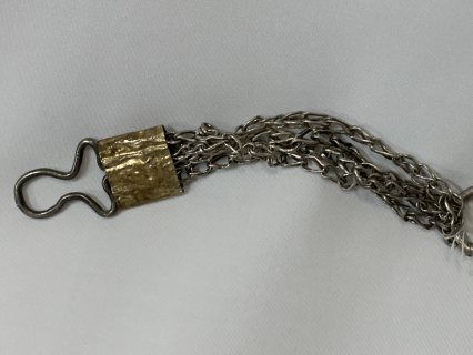 قطعة نادرة مصنوعة منذ أكثر من 90 عام من الفضة والذهب بصياغة يدوية ‎تسمى (شمارة)  4