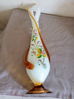 مزهرية انتيك من زجاج الاوبالين الفرنسي مستوحى من فن المورانو   5