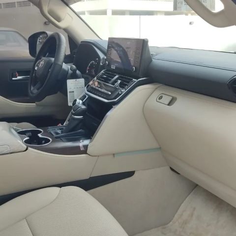 Toyota Land cruiser 2022 model GXR 4.0L V6 3