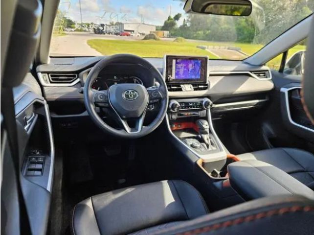 2024 Toyota RAV4 Adventure Full Options 2
