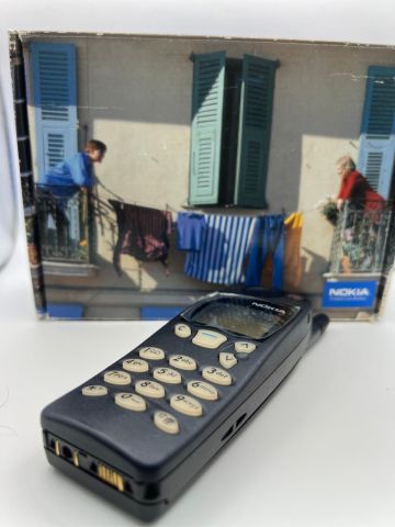 يتوفر لدينا هواتف نوكيا كلاسك 4