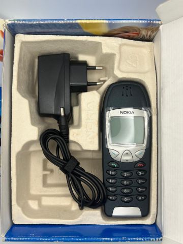 يتوفر لدينا هواتف نوكيا كلاسك 10