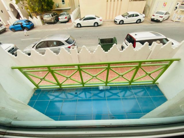 بدون عموله للايجار في المطار القديم  2