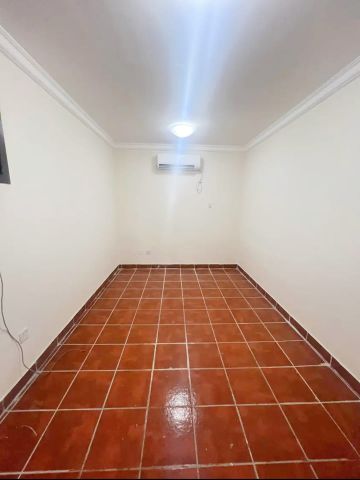 بدون عموله للايجار في المطار القديم  5