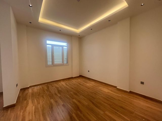 بدون عموله للايجار في سباير  6